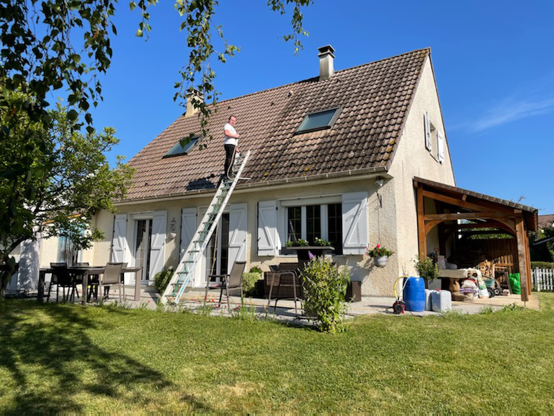 démoussage de toiture 77